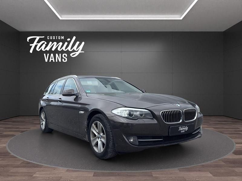 Gebraucht BMW 520 184 PS (135 kW) 2012 Schwarz Kombi