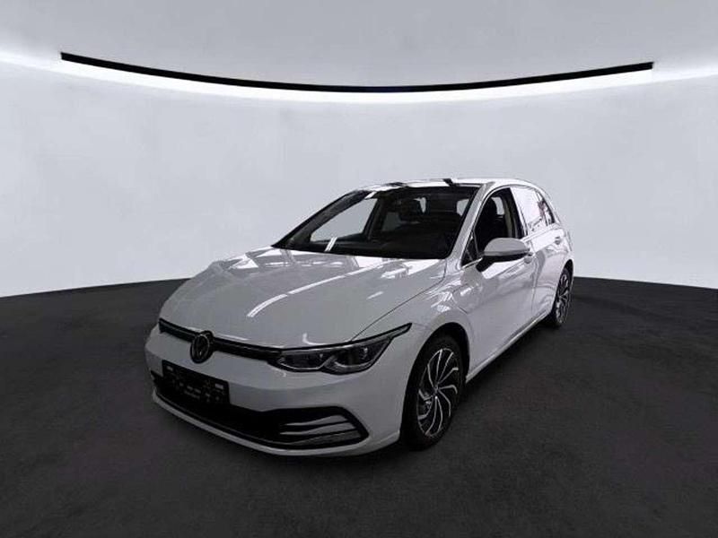 Weiß Gebraucht 2021 VW Golf VIII Style Limousine | 24.930 € (Fairer Preis) - Bild 1/4