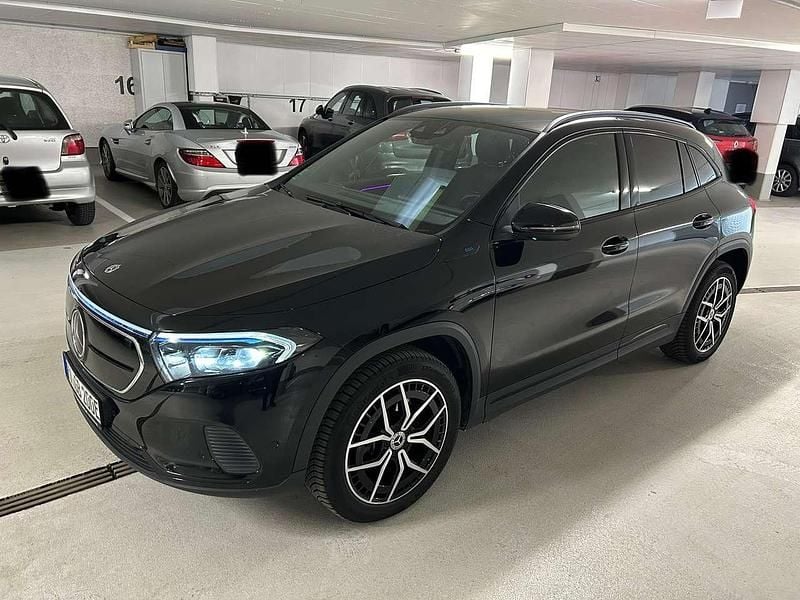 Gebraucht Mercedes EQA300 Progressive 167 kW (228 PS) 2021 Schwarz SUV