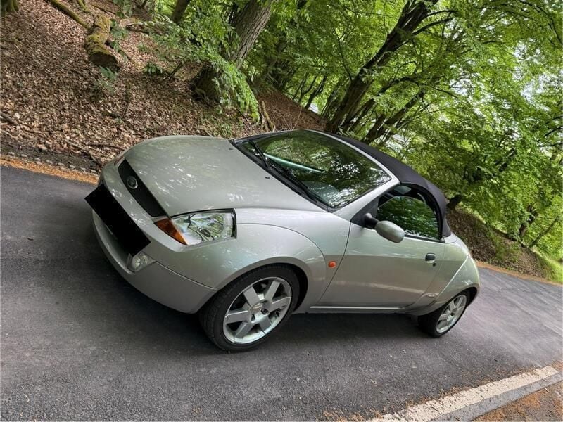 Silber Gebraucht 2004 Ford StreetKa Cabrio | 1.950 € - Bild 1/4