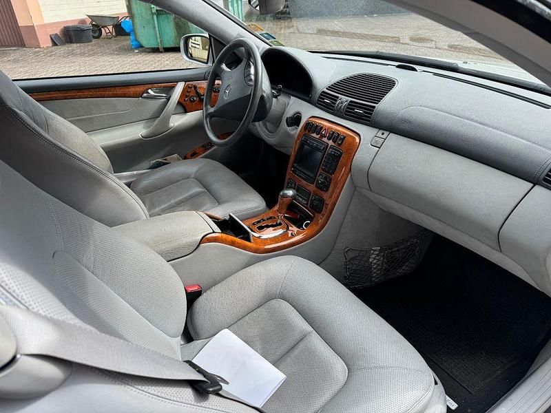 Gebraucht Mercedes CL500 306 PS (225 kW) 2000 Silber Coupé