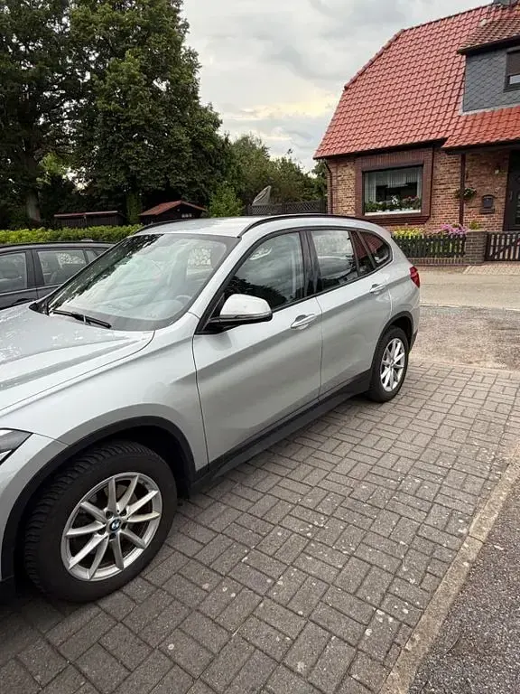 Gebraucht BMW X1 150 PS (110 kW) 2019 Silber SUV