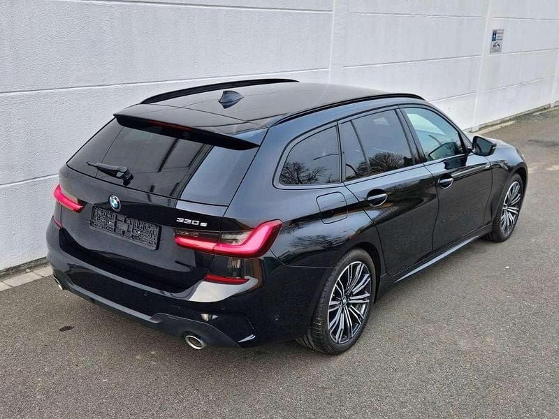 Gebraucht BMW 330e M Sport 292 PS (214 kW) 2020 Schwarz Limousine
