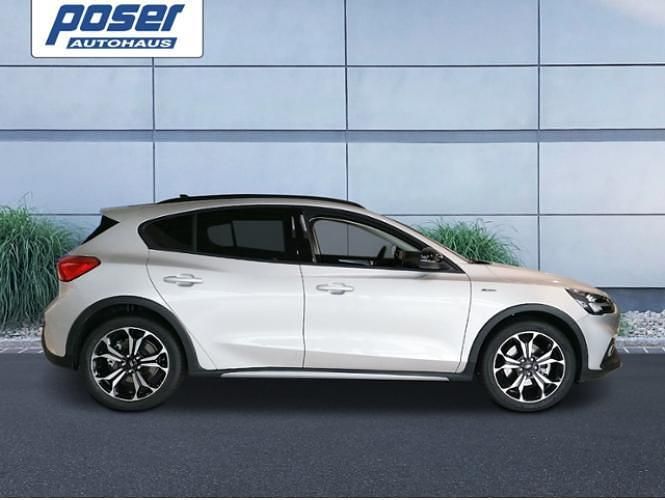 Usado Ford Focus Active 125 HP (91 kW) 2020 Prateado Sedan