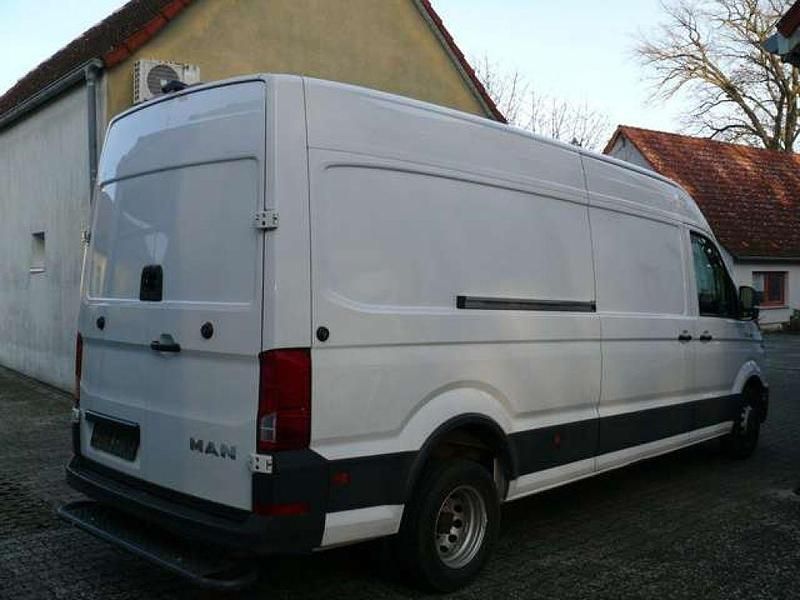 Gebraucht VW Crafter 177 PS (130 kW) 2021 Weiß Van