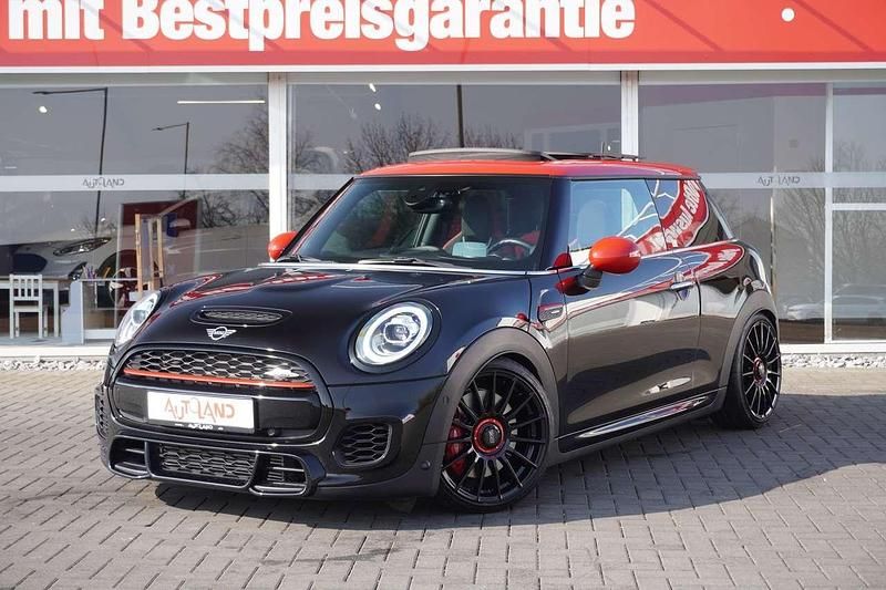 Gebraucht Mini John Cooper Works 231 PS (169 kW) 2020 Schwarz Kleinwagen