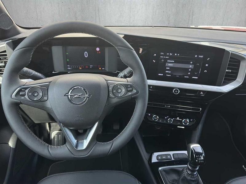 Gebraucht Opel Mokka 136 PS (100 kW) 2024 Kosmos rot SUV