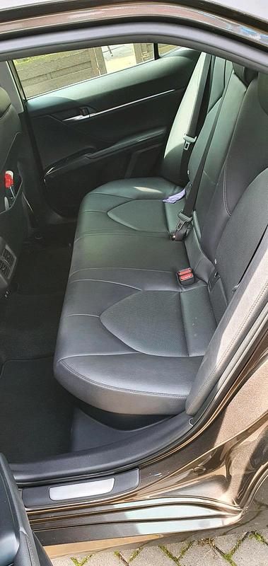 Gebraucht Toyota Camry Hybrid 218 PS (160 kW) 2019 Braun Limousine