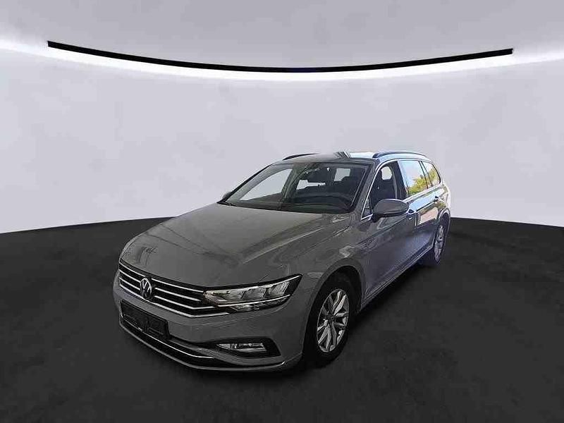 Moonstone gray Gebraucht 2023 VW Passat Business Kombi | 22.960 € (Guter Preis) - Bild 1/4