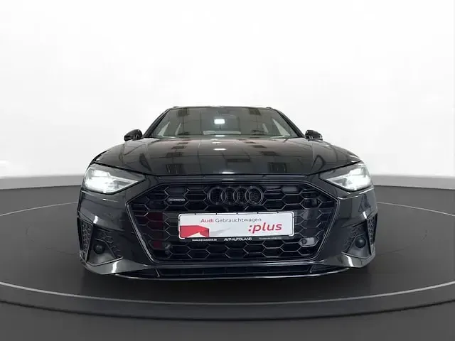 Gebraucht Audi A4 S-Line 204 PS (150 kW) 2023 Schwarz Kombi