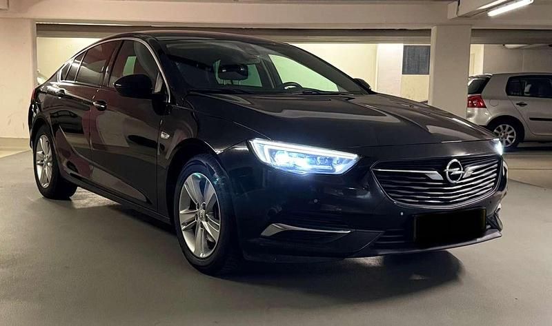Schwarz Gebraucht 2017 Opel Insignia Innovation Kleinwagen | 13.200 € (Guter Preis) - Bild 1/4