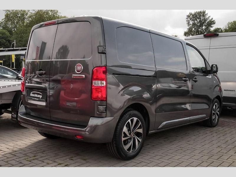 Gebraucht Fiat Scudo 100 kW (136 PS) 2023 Weiss (metallic) Van