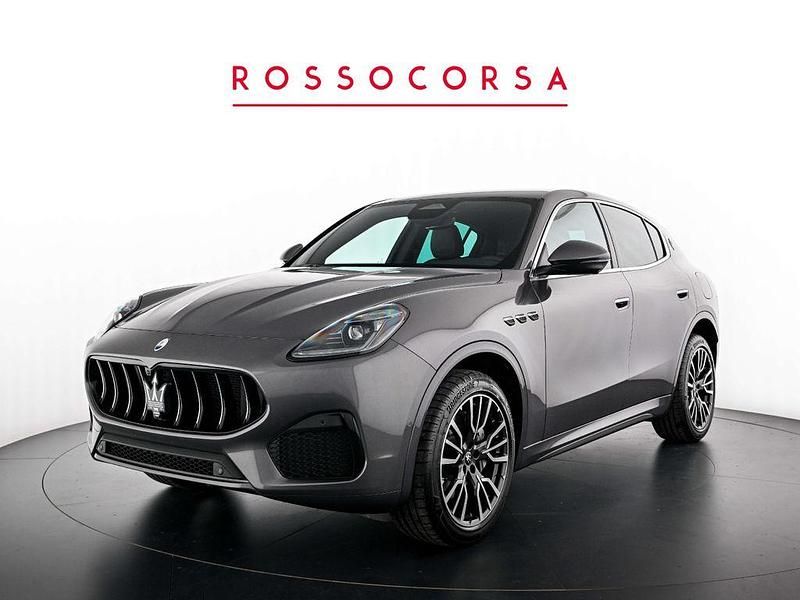 Neu Maserati Grecale 250 PS (183 kW) 2026 Grau SUV
