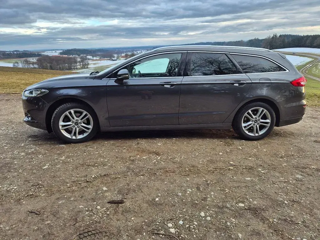 Używany Ford Mondeo S 179 KM (131 kW) 2018 Szary Kombi