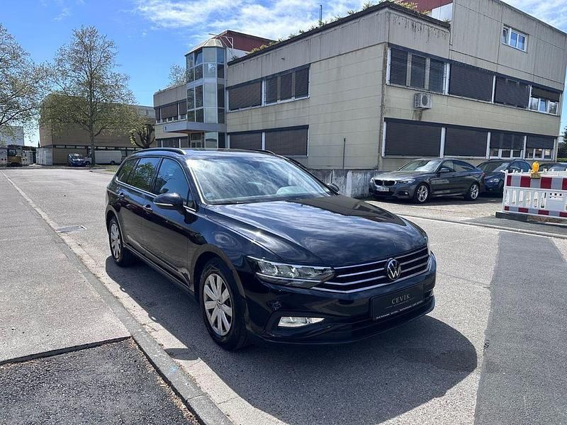 Second-hand VW Passat 150 CP (110 kW) 2023 Negru Break