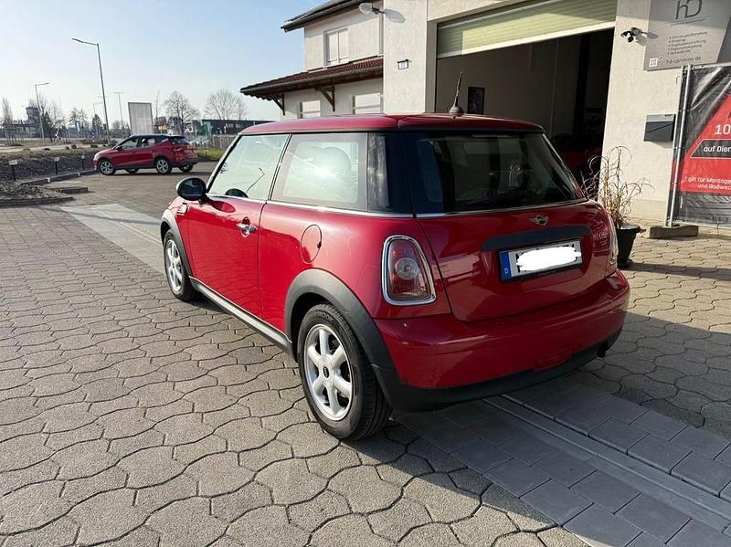 Gebraucht Mini ONE 75 PS (55 kW) 2010 Rot Kleinwagen