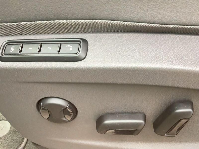 Usata VW Multivan 150 CV (110 kW) 2022 Grigio Monovolume