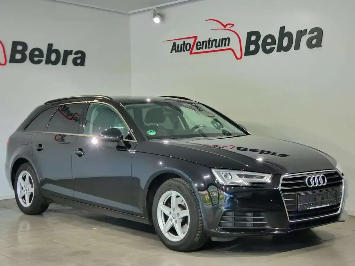 Gebraucht Audi A4 Ambiente 122 PS (89 kW) 2018 Schwarz Kombi
