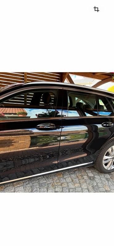 Gebraucht Mercedes C220 194 PS (142 kW) 2018 Schwarz Kombi