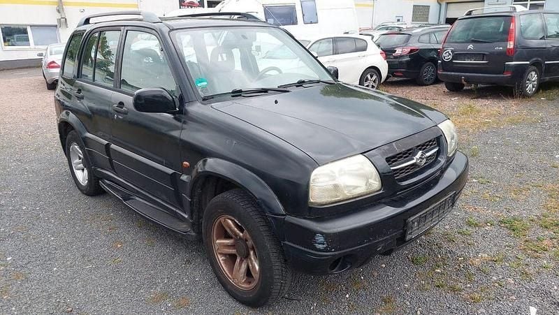 Schwarz Gebraucht 2000 Suzuki Grand Vitara Comfort SUV | 3.000 € - Bild 1/4