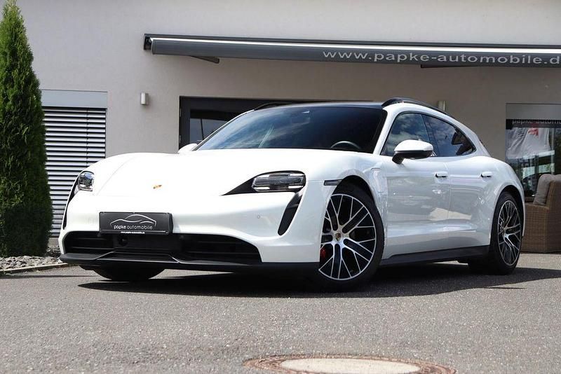 Weiß Gebraucht 2023 Porsche Taycan 4S Sport Turismo Limousine | 69.895 € (Superpreis) - Bild 1/4