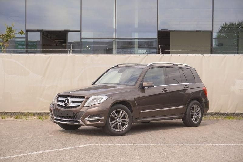 Braun Gebraucht 2014 Mercedes GLK350 SUV | 12.000 € (Fairer Preis) - Bild 1/4