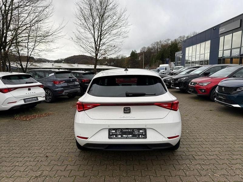 Gebraucht Seat Leon Style 110 PS (80 kW) 2024 Candy weiss Limousine