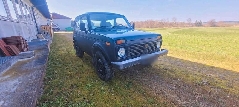 Gebraucht Lada niva 82 PS (60 kW) 2008 SUV