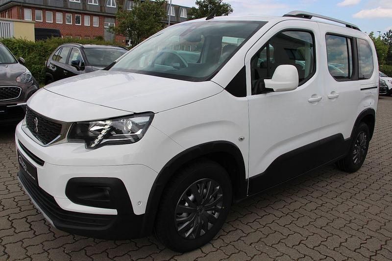 Weiß Gebraucht 2020 Peugeot Rifter Allure Van / Kleinbus | 16.490 € (Fairer Preis) - Bild 1/4