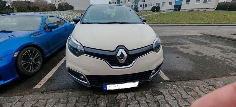 Beige Gebraucht 2015 Renault Captur Experience SUV | 6.500 € (Guter Preis) - Bild 1/4