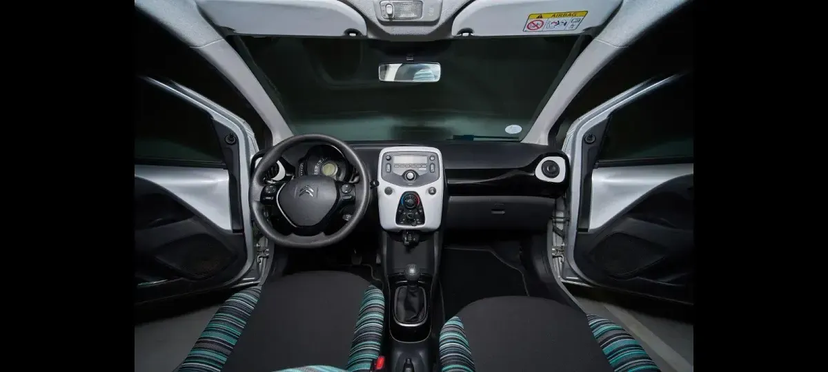 Gebraucht Citroën C1 Live 69 PS (50 kW) 2017 Silber Kleinwagen