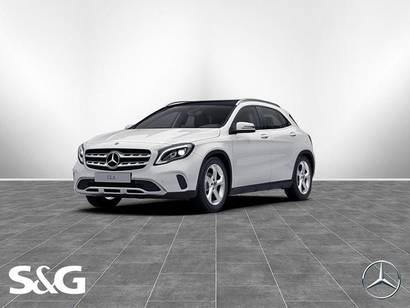Weiß Gebraucht 2018 Mercedes GLA180 Urban SUV | 16.377 € (Fairer Preis) - Bild 1/4