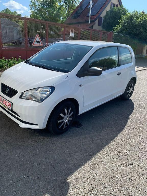 Weiß Gebraucht 2016 Seat Mii Reference Kleinwagen | 3.600 € (Guter Preis) - Bild 1/4