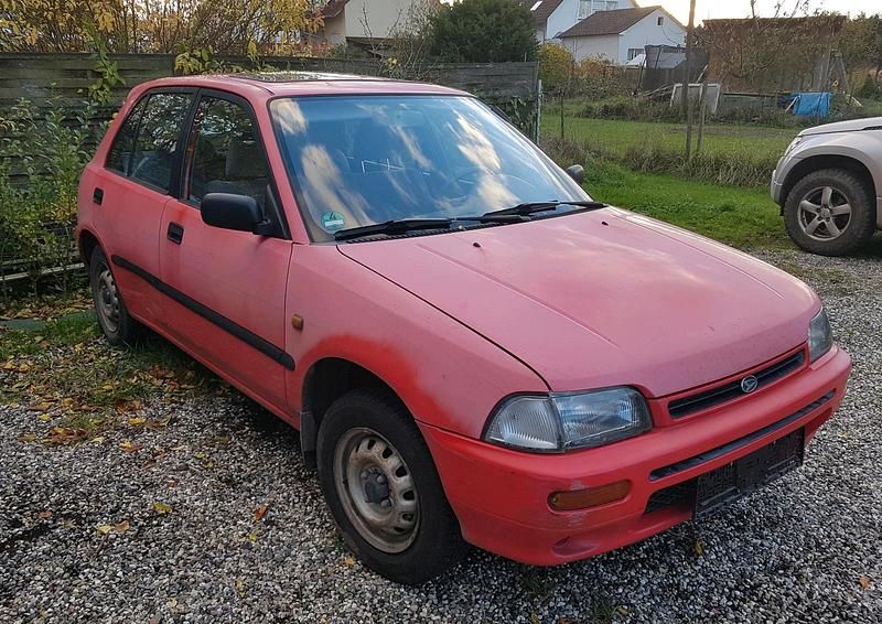 Rot Gebraucht 1995 Daihatsu Charade Kleinwagen | 650 € - Bild 1/4