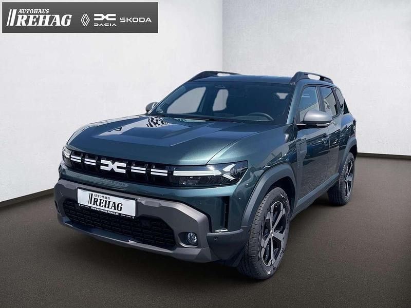 Zedergrün Neu 2025 Dacia Duster Journey SUV | 26.325 € (Fairer Preis) - Bild 1/4