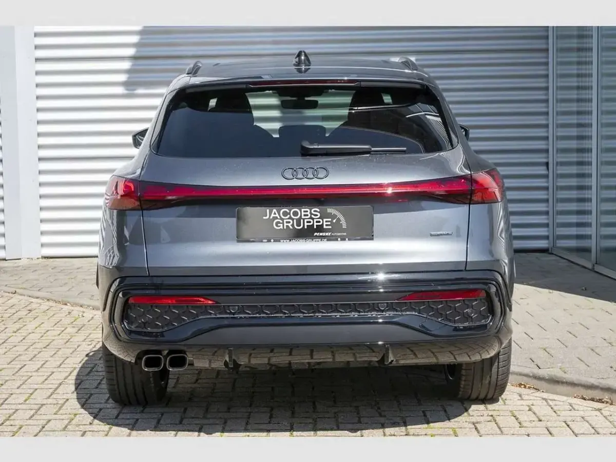 Nowe Audi Q5 Edition .1 204 KM (150 kW) 2026 Szary SUV