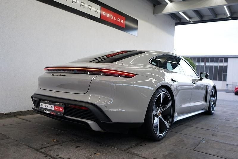Gebraucht Porsche Taycan Turbo 500 kW (680 PS) 2022 Grau Limousine