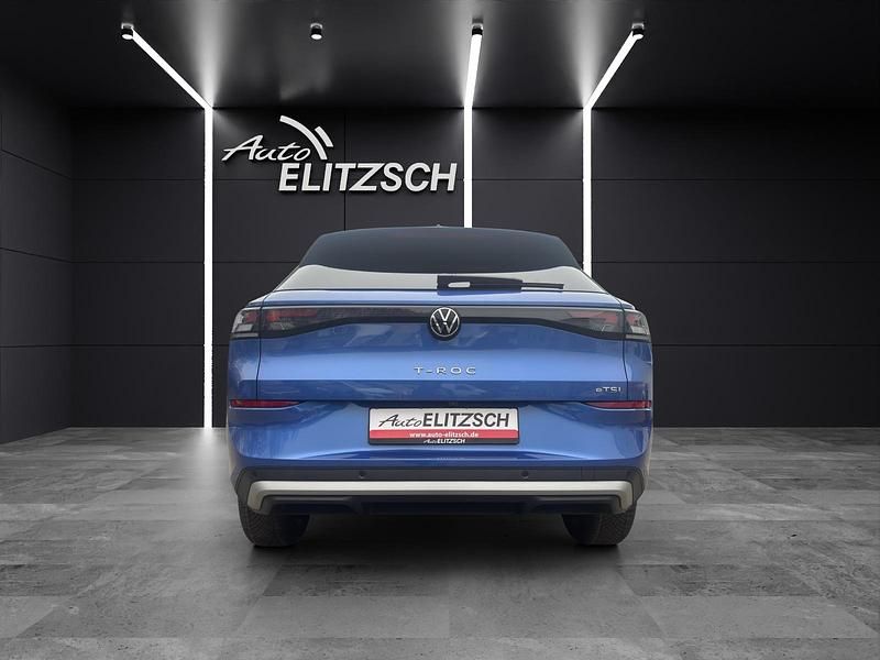 Neu VW T-Roc Life 116 PS (85 kW) 2025 Celestial blue metallic SUV