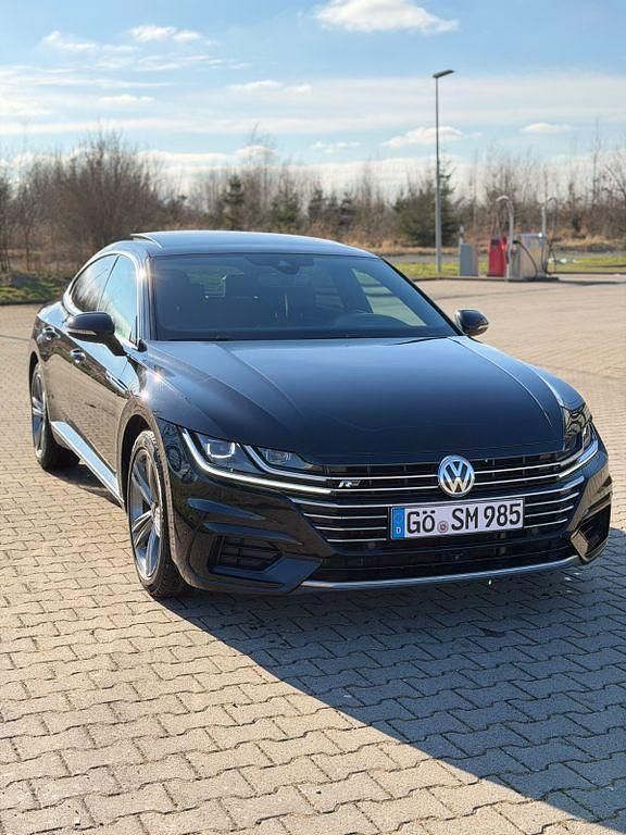 Gebraucht VW Arteon R-line 239 PS (175 kW) 2017 Schwarz Kleinwagen