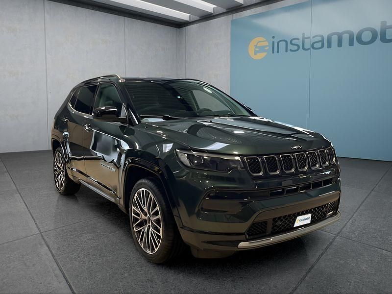 Neu Jeep Compass Summit 131 PS (96 kW) 2025 Blau SUV