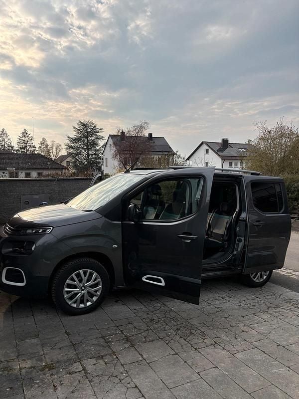 Gebraucht Citroën Berlingo 131 PS (96 kW) 2020 Grau Van / Kleinbus