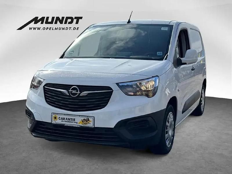 Jade weiss/arktis weiss Gebraucht 2020 Opel Combo Edition Van / Kleinbus | 12.852 € (Guter Preis) - Bild 1/4