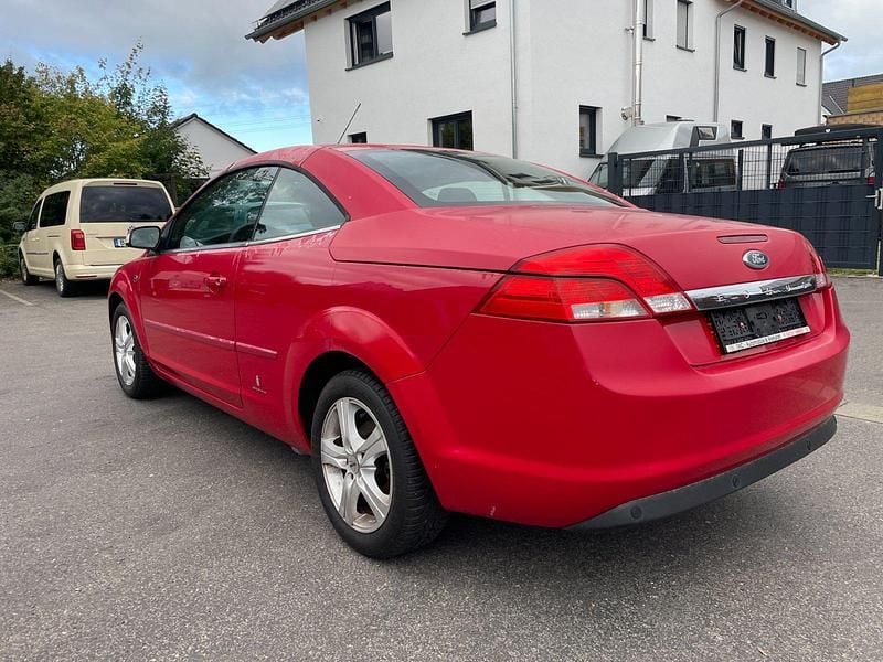 Gebraucht Ford Focus Cabriolet 101 PS (74 kW) 2007 Rot Cabrio