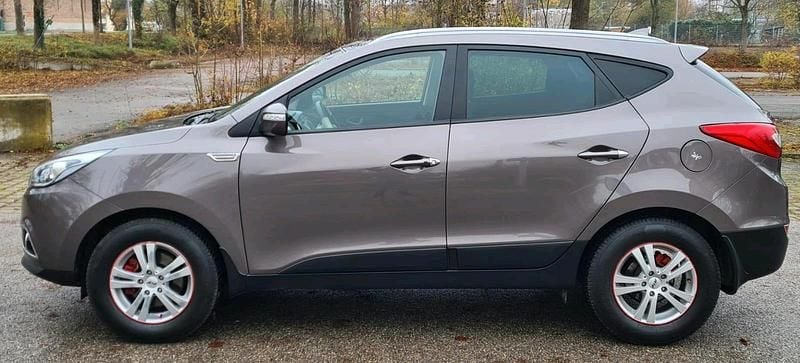 Andere farben Gebraucht 2013 Hyundai ix35 SUV | 11.900 € (Fairer Preis) - Bild 1/4