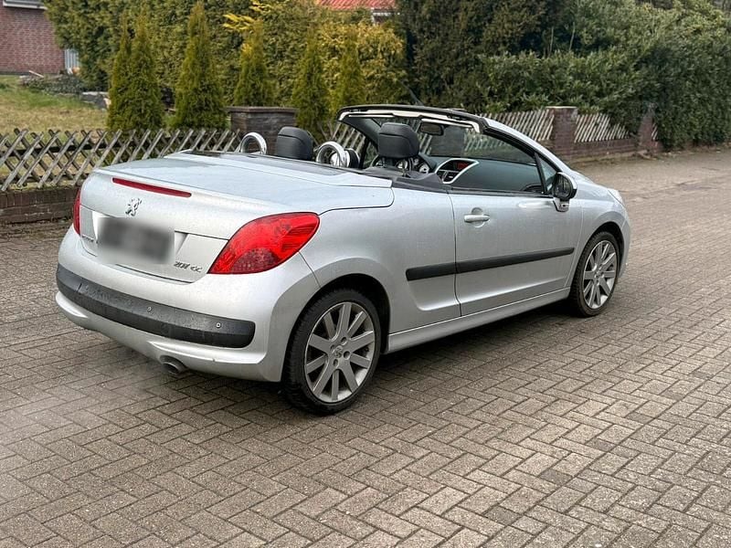 Gebraucht Peugeot 207 116 PS (85 kW) 2007 Silber Cabrio