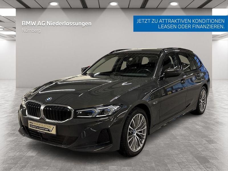 Grau Gebraucht 2022 BMW 330e Sport Line Kombi | 36.690 € (Fairer Preis) - Bild 1/4
