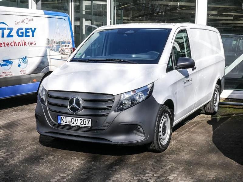 Arktikweiß Gebraucht 2024 Mercedes Vito Van / Kleinbus | 34.391 € - Bild 1/4