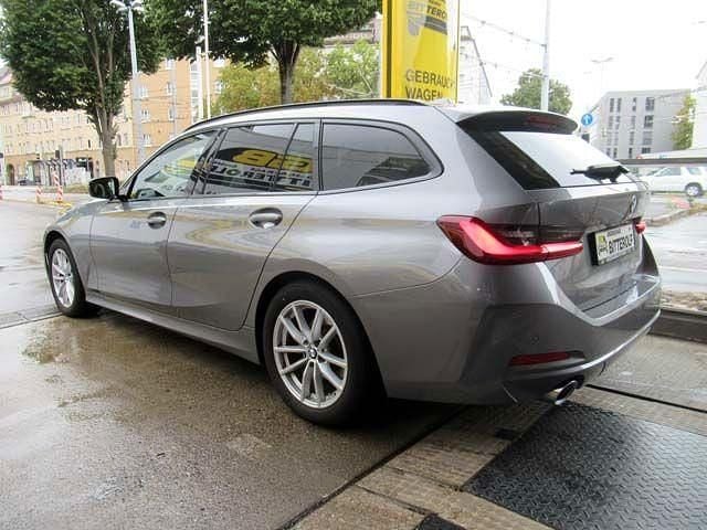 Gebraucht BMW 320 190 PS (139 kW) 2023 Grau Kombi