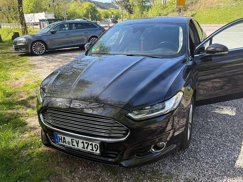 Gebraucht Ford Mondeo Titanium 179 PS (131 kW) 2015 Limousine