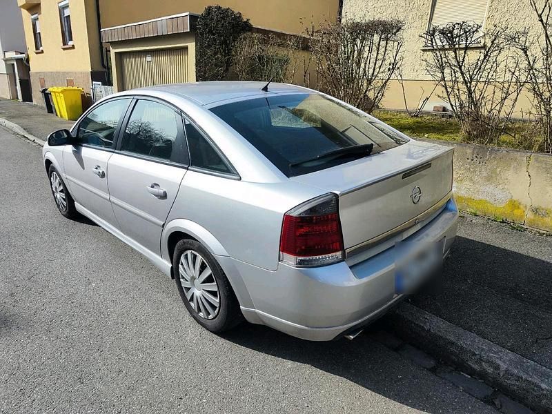 Gebraucht Opel Vectra GTS 155 PS (114 kW) 2005 Silber Limousine